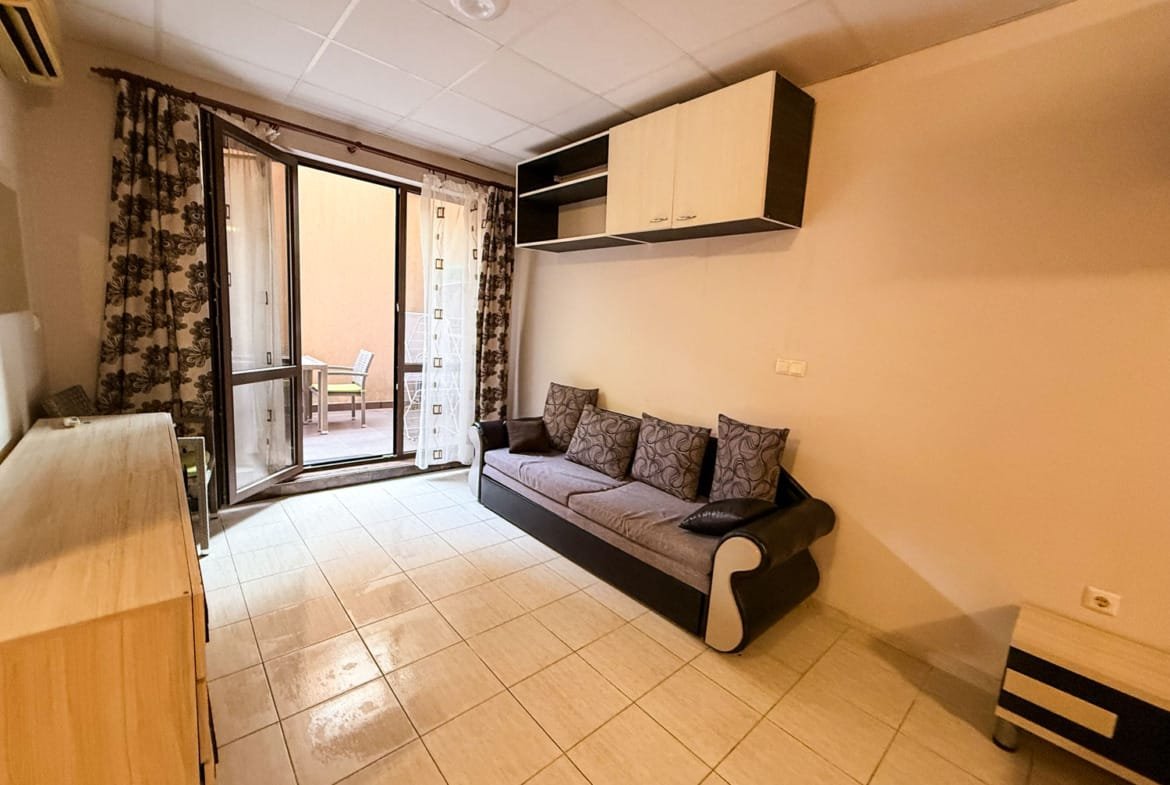 Студия в комплексе “Tarsis Club & SPA”